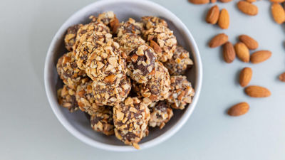 Бадемови трюфели