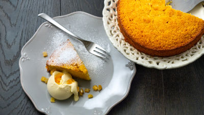 Лимонов кейк с полента