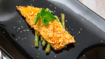 Пъстърва с лешници