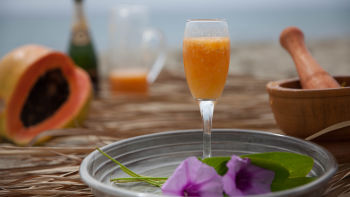 Тропически коктейл с шампанско