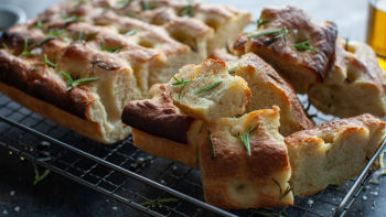 Фокача с розмарин