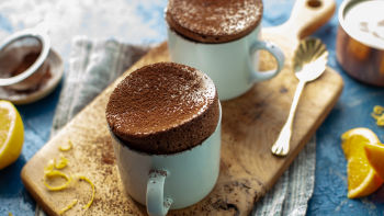 Шоколадово суфле в чаша