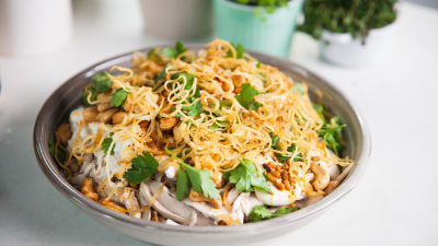 Поширано пиле с пушен ориз и кисело мляко с тахан