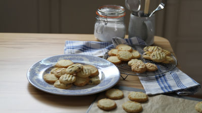 Три вида бисквитки