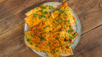 Чеснов хляб