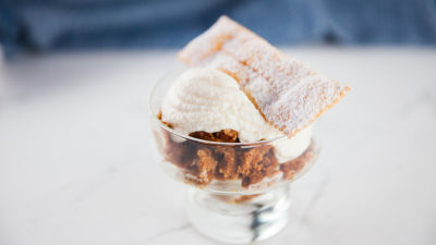 Гранита от кафе с рикота и пържени сладки