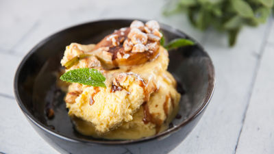 Сладолед с шафран и зехтин