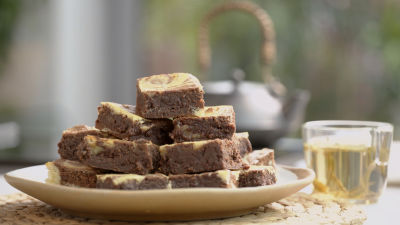 Брауни с жасминов чай