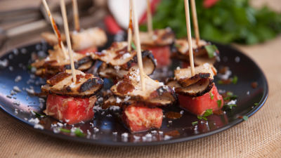 Хапки с диня, кокос и свинско