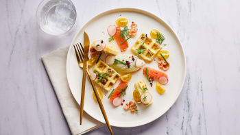 Солени гофрети със сьомга