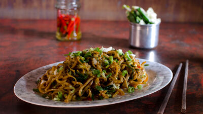 Dali vegetarian rice noodle stir fry