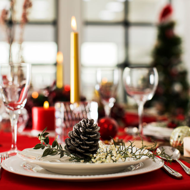 Няколко лесни идеи за празнична украса на коледната трапеза