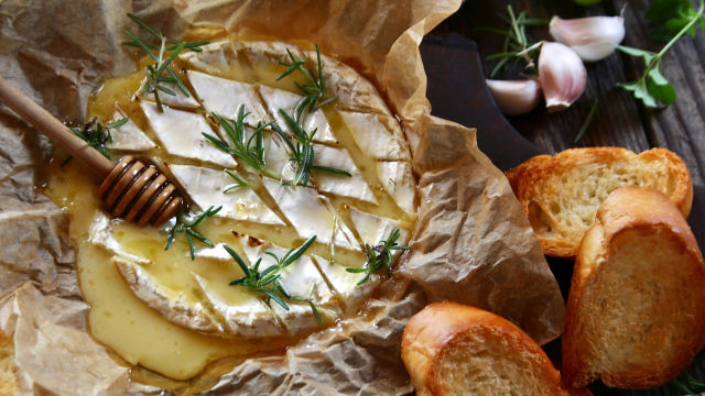 Печено сирене Камембер по 3 начина