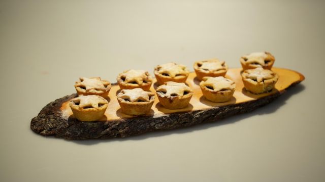 Коледни пайчета