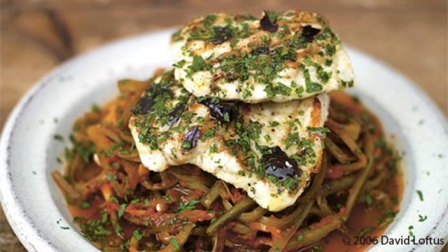 Яхния от зелен боб с риба