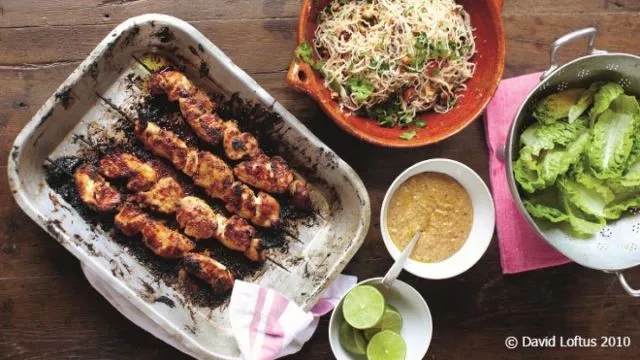 Пилешки сатай шишчета