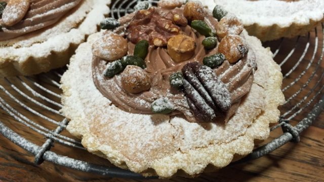 Тартове с франджипан и ядки