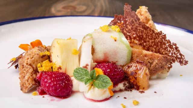 Маслени курабийки с мус от маскарпоне и плодове