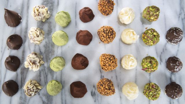 Трюфели с черен шоколад