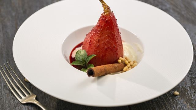 Круши във вареник*