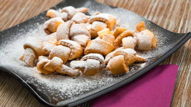 Пържени панделки (крощюли)