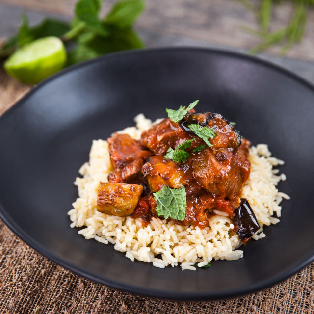 Яхния от агнешко и патладжан