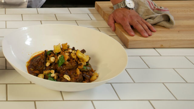 Заешка яхния