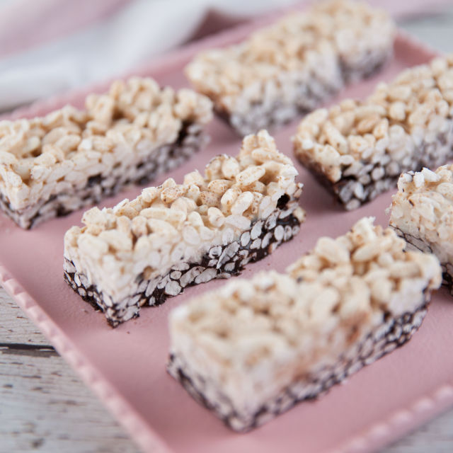 Хрупкави двойно шоколадови квадрати