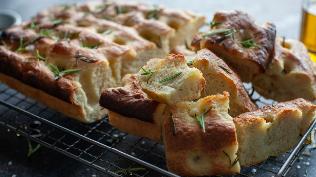 Фокача с розмарин