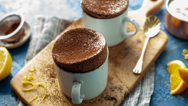 Шоколадово суфле в чаша