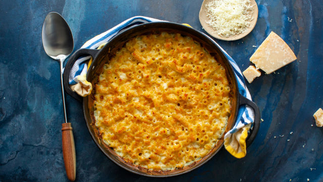 Макарони със сирене и бекон