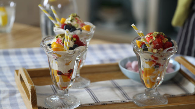 Мелба с домашен сладолед