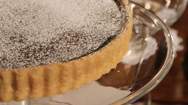 Тарт с шоколадов фондан