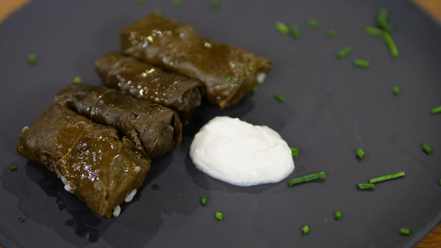 Сарми с лозови листа