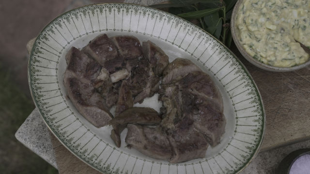 Телешки език със сос "Грибиш"