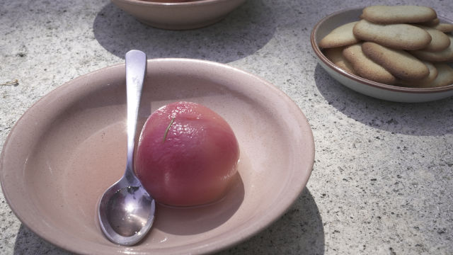 Поширани прасскови и бисквити "Котешки езичета"