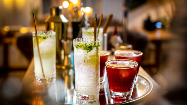 Коктейли и моктейли