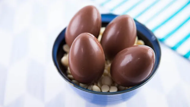 Великденски шоколадови яйца