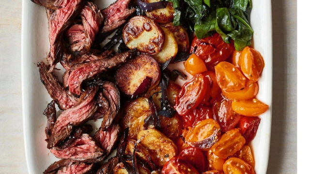 Фланк стек с мащерка, картофи и спанак