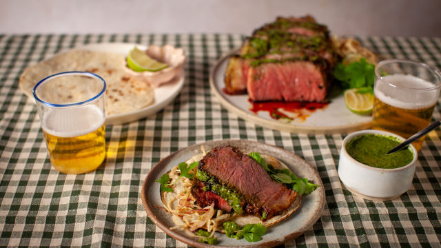 Стек от контрафиле със сос Чимичури