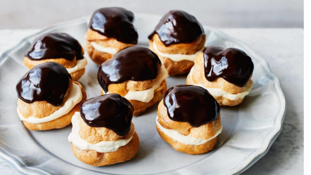 Шоколадови профитероли