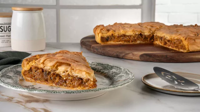 Баница с месо по гръцки