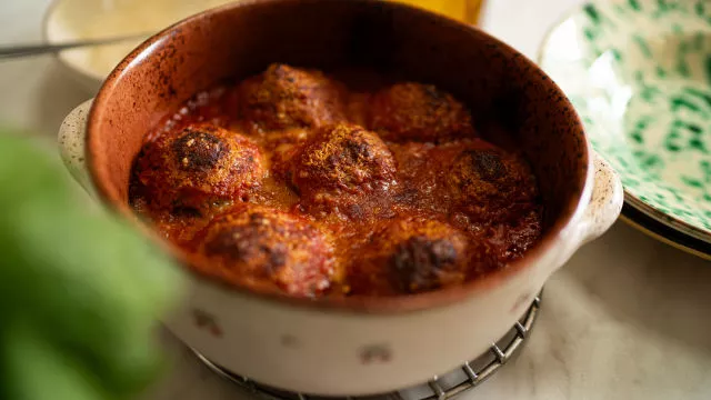 Кюфтенца от манголд на фурна