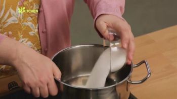 Zapečene breskve sa slanim umakom od karamele