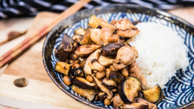 Japanske gljive i pileći wok