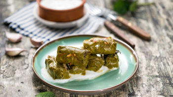 Listovi vinove loze punjeni janjetinom