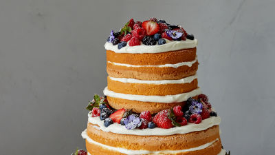 „Gola“ torta s bobičastim voćem