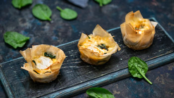 Mini quiche sa sirom i špinatom