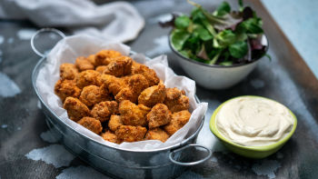 „Kokice“ od piletine s umakom od jogurta