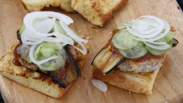 Burger od zečevine u miso umaku